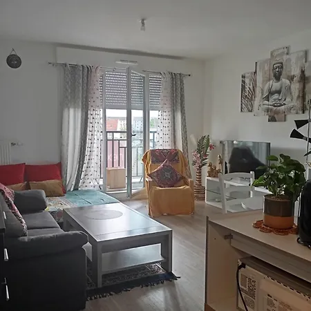 Thecalc Homes 2bedroom+1kitchen Apartment Sartrouville